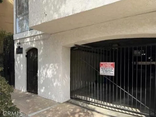 244 S La Fayette Park #205 Los Angeles, CA 90057