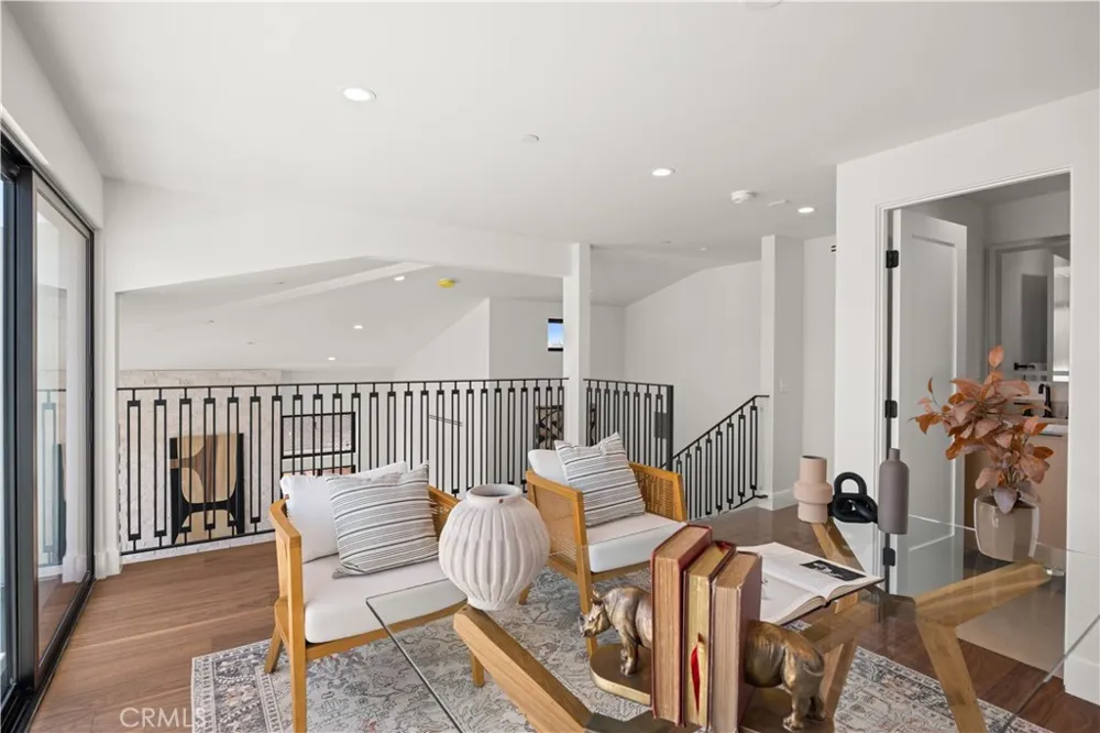 2217 Bataan Road #B Redondo Beach, CA 90278