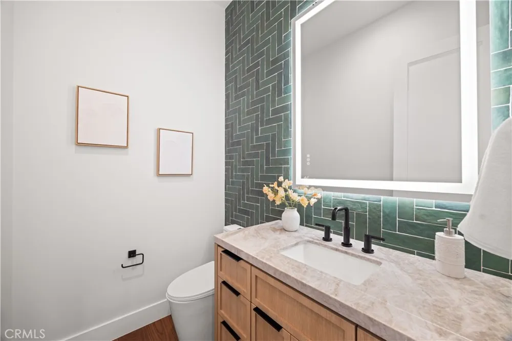 2217 Bataan Road #B Redondo Beach, CA 90278