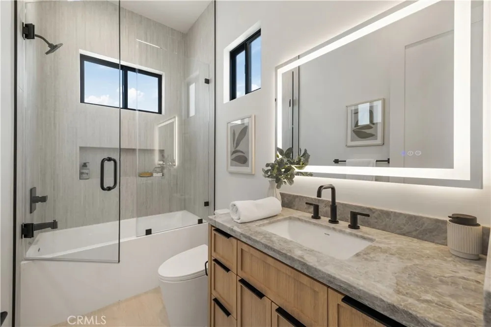 2217 Bataan Road #B Redondo Beach, CA 90278