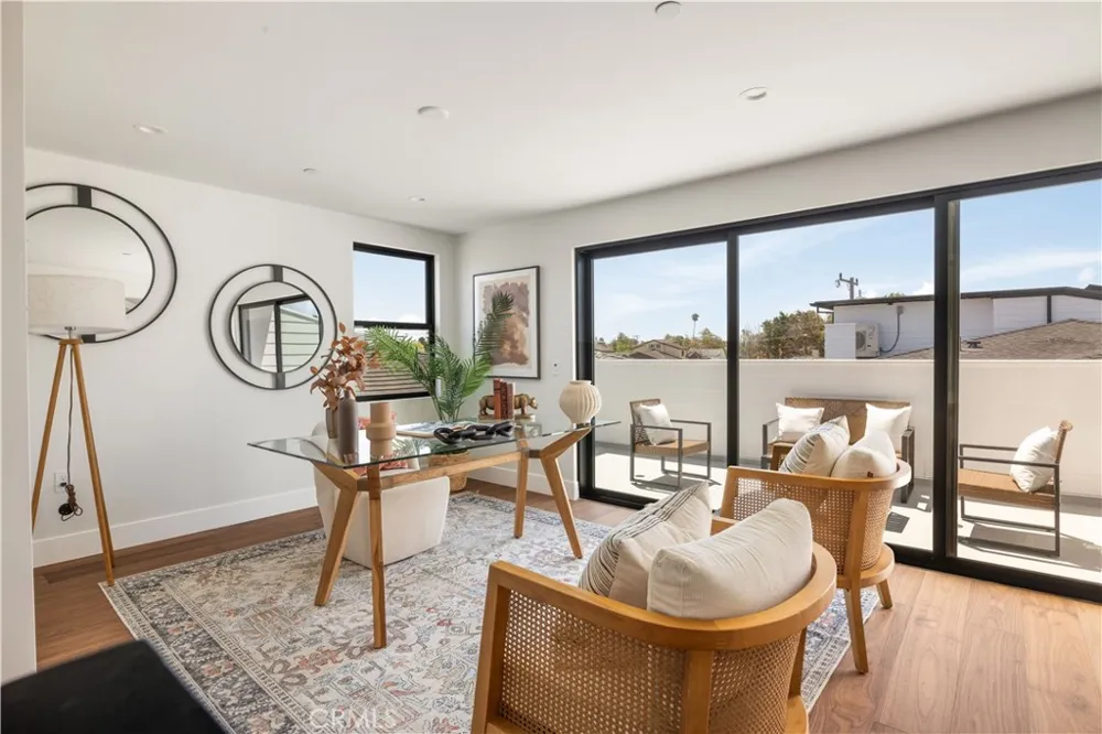 2217 Bataan Road #B Redondo Beach, CA 90278