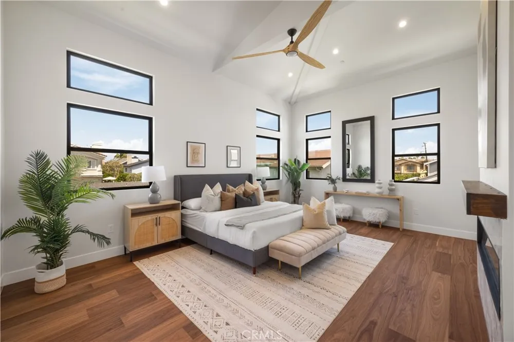 2217 Bataan Road #B Redondo Beach, CA 90278