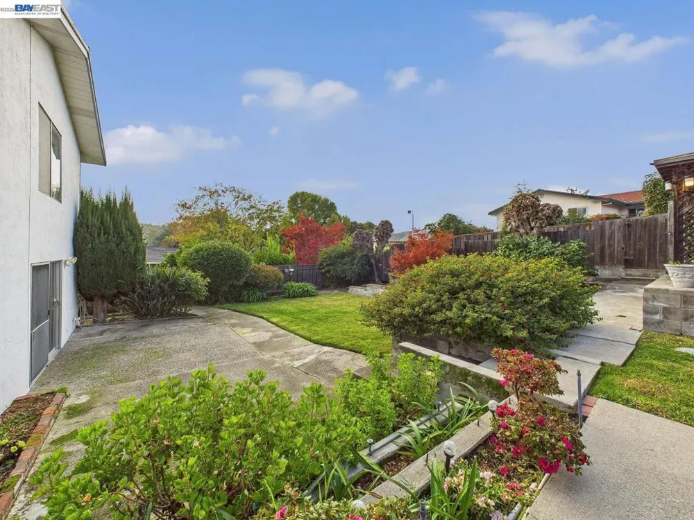 836 Hawthorne Dr Rodeo, CA 94572