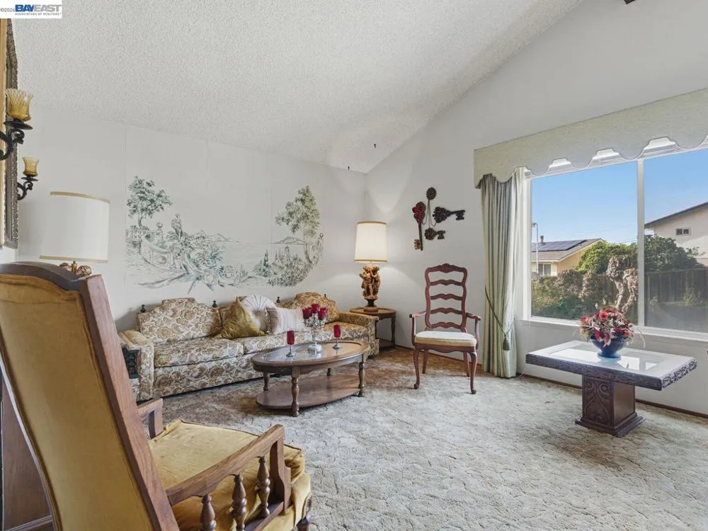 836 Hawthorne Dr Rodeo, CA 94572