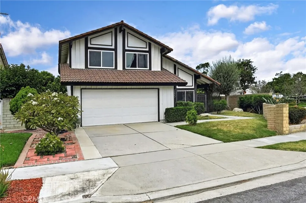 19003 VICKIE AVENUE Cerritos, CA 90703