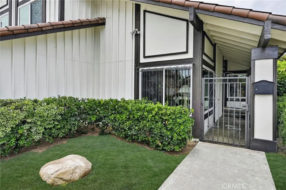19003 VICKIE AVENUE Cerritos, CA 90703
