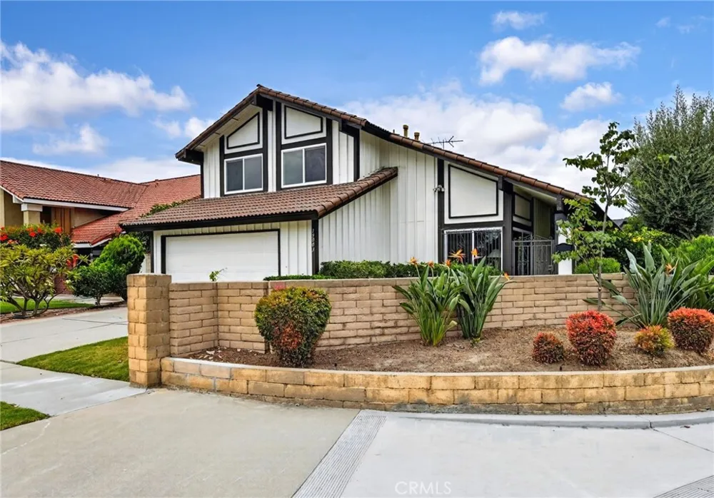 19003 VICKIE AVENUE Cerritos, CA 90703