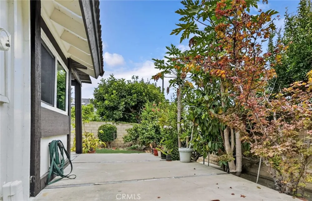 19003 VICKIE AVENUE Cerritos, CA 90703