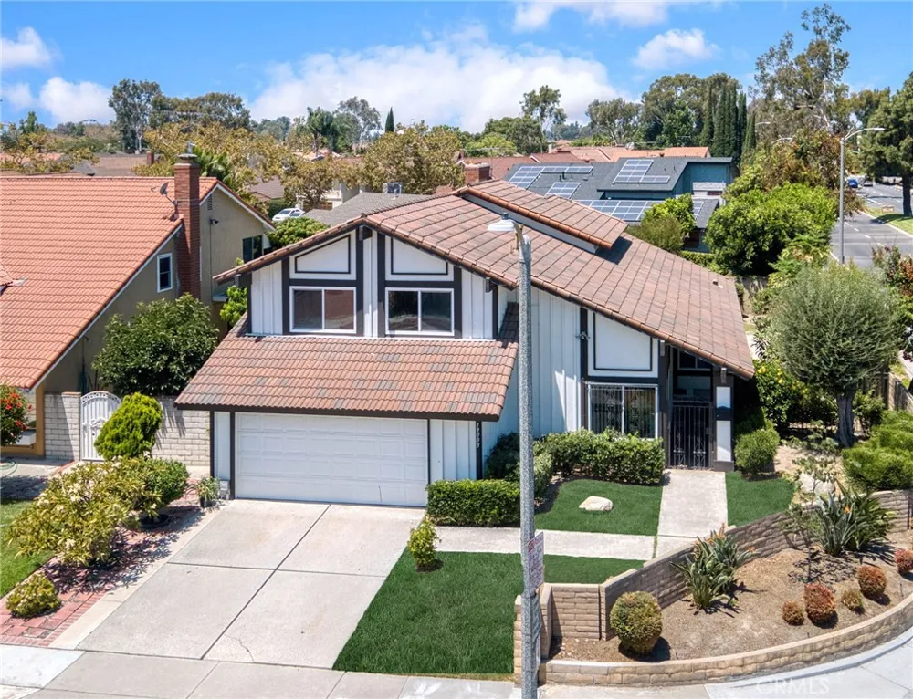 19003 VICKIE AVENUE Cerritos, CA 90703