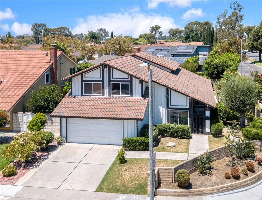 19003 VICKIE AVENUE Cerritos, CA 90703