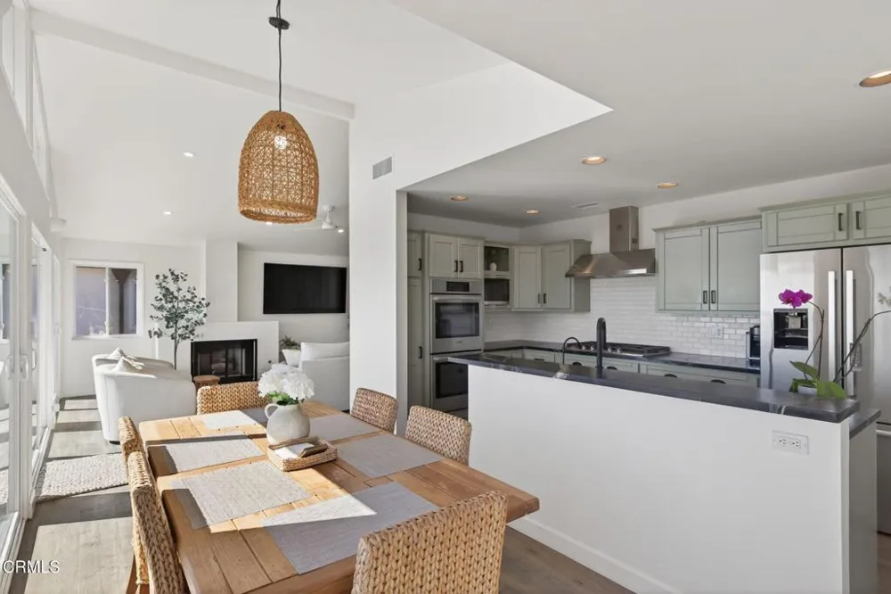 4229 Faria Beach Road Ventura, CA 93001