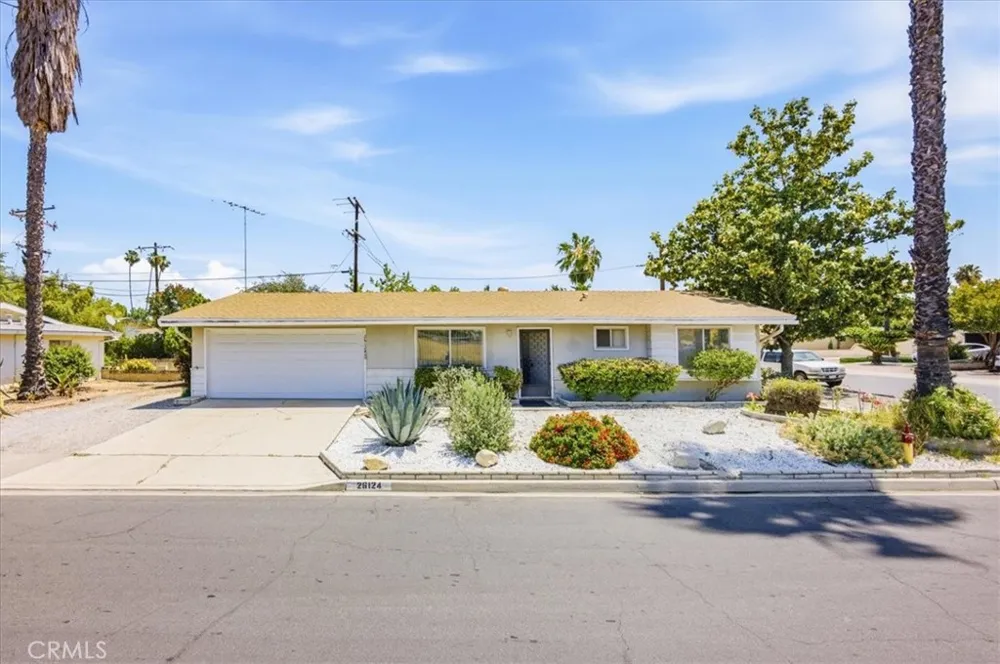 26124 New Chicago Hemet, CA 92544