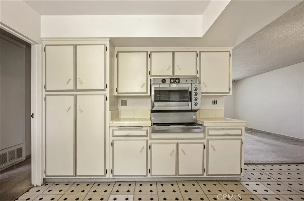 26124 New Chicago Hemet, CA 92544