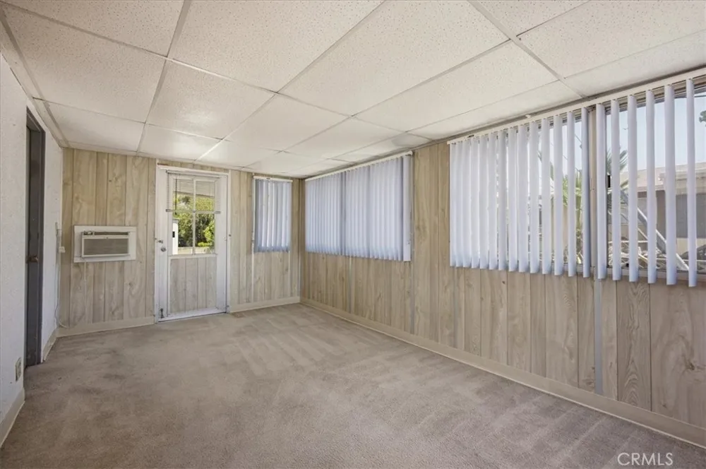 26124 New Chicago Hemet, CA 92544