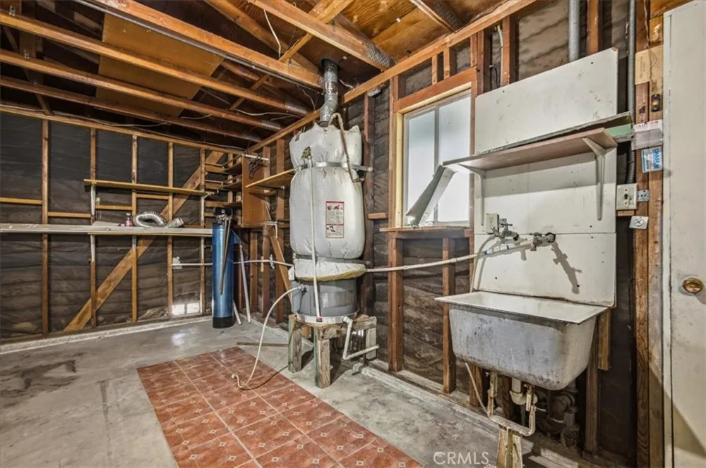 26124 New Chicago Hemet, CA 92544