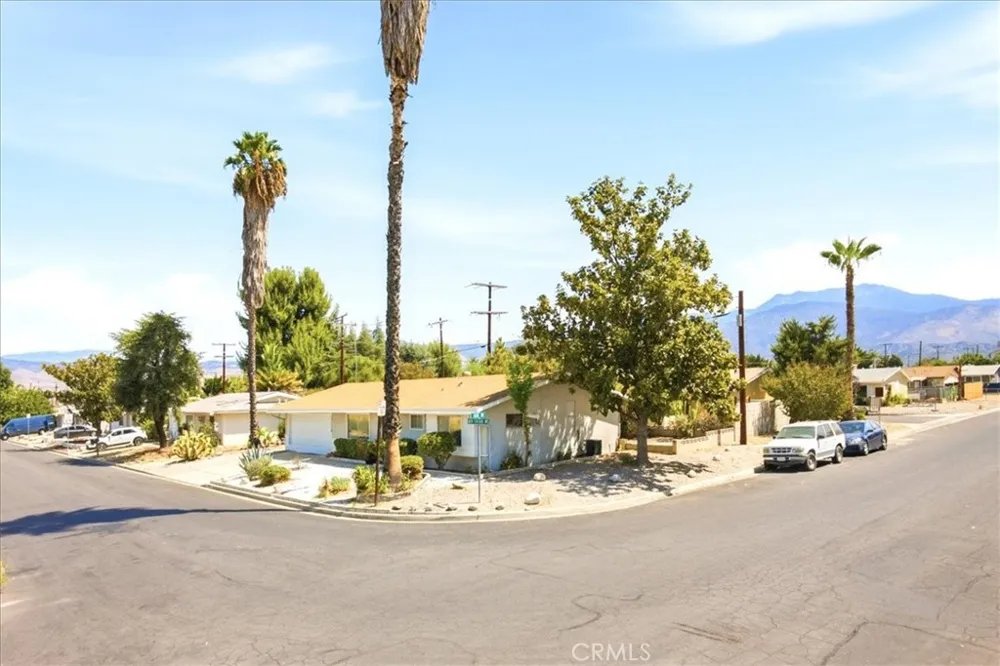 26124 New Chicago Hemet, CA 92544