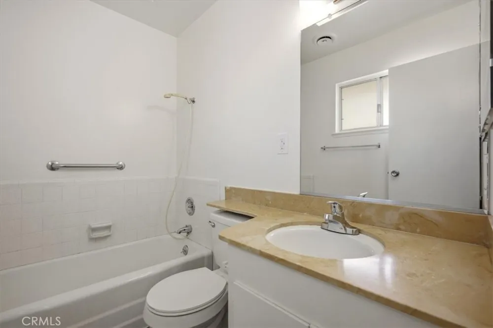 26124 New Chicago Hemet, CA 92544