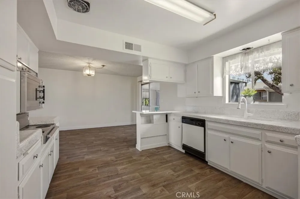 26124 New Chicago Hemet, CA 92544