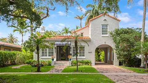 1147 Sorolla Ave