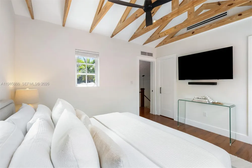 1147 Sorolla Ave Coral Gables, FL 33134