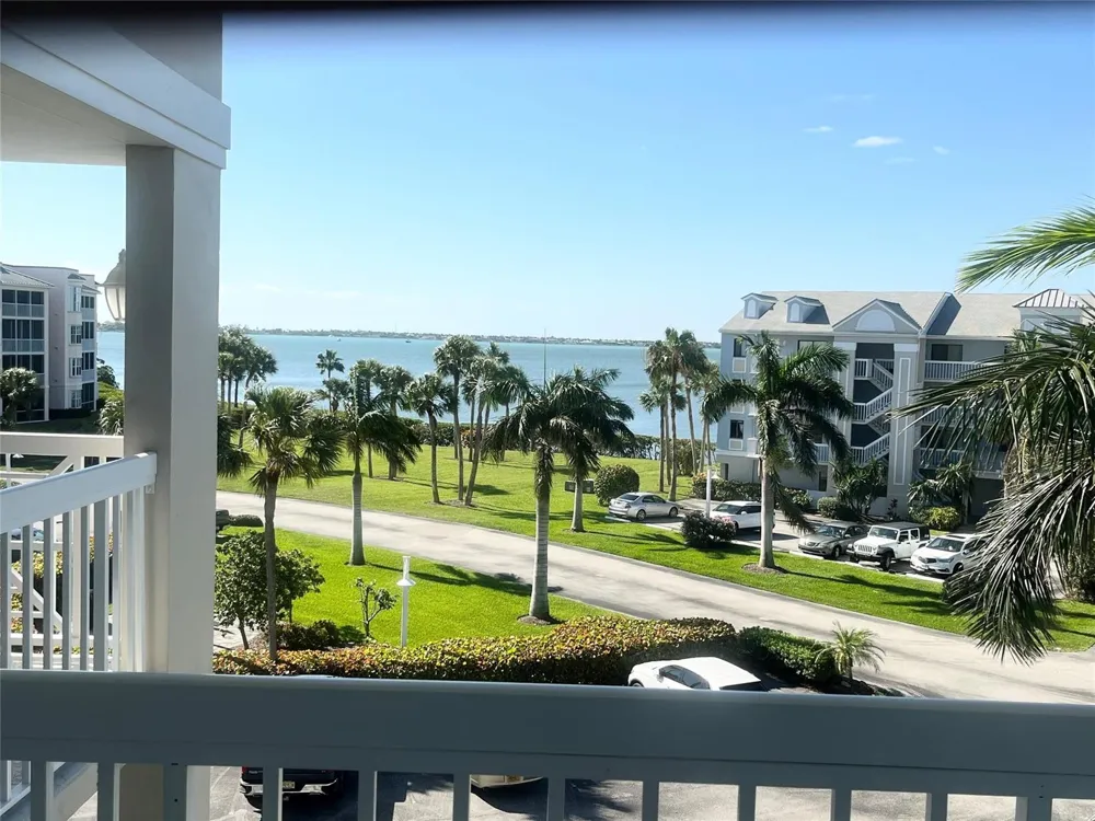 40 NE PLANTATION ROAD #410 Hutchinson Island, FL 34996