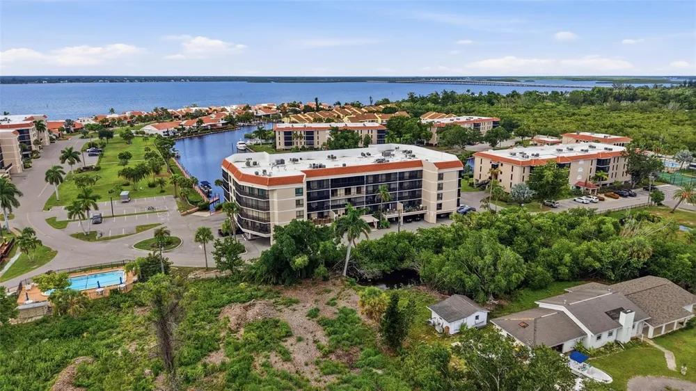 25188 MARION AVE #D307 Punta Gorda, FL 33950