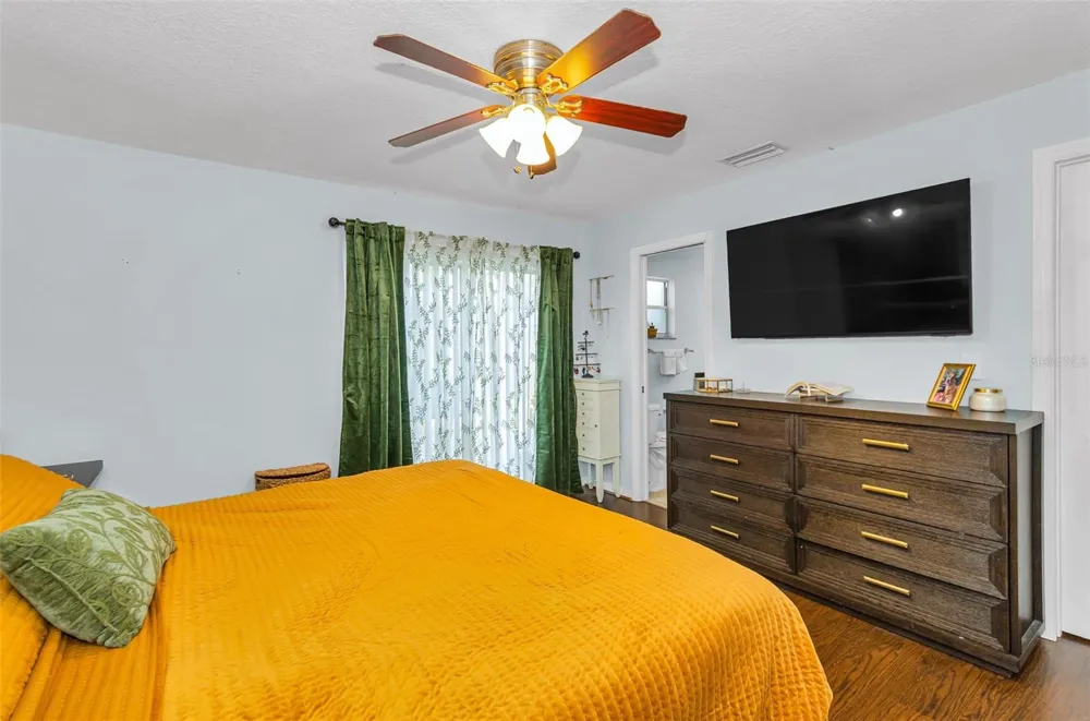 1760 E ORANGESIDE ROAD Palm Harbor, FL 34683