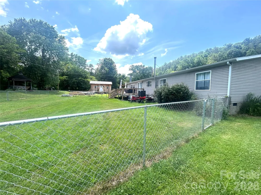 10755 NC 209 Highway Hot Springs, NC 28743