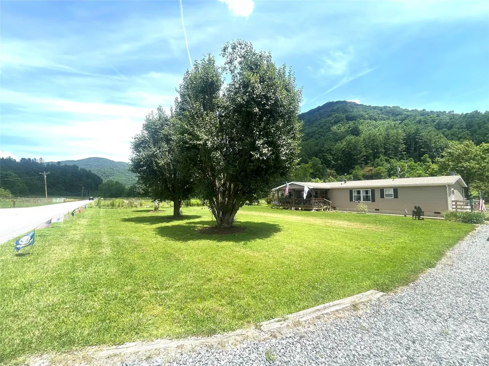 10755 NC 209 Highway Hot Springs, NC 28743