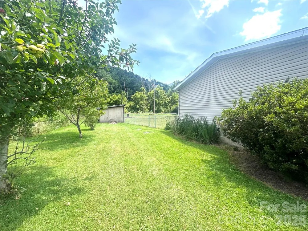 10755 NC 209 Highway Hot Springs, NC 28743