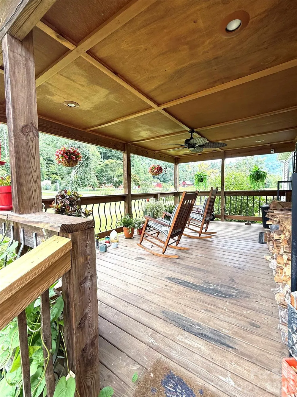 10755 NC 209 Highway Hot Springs, NC 28743