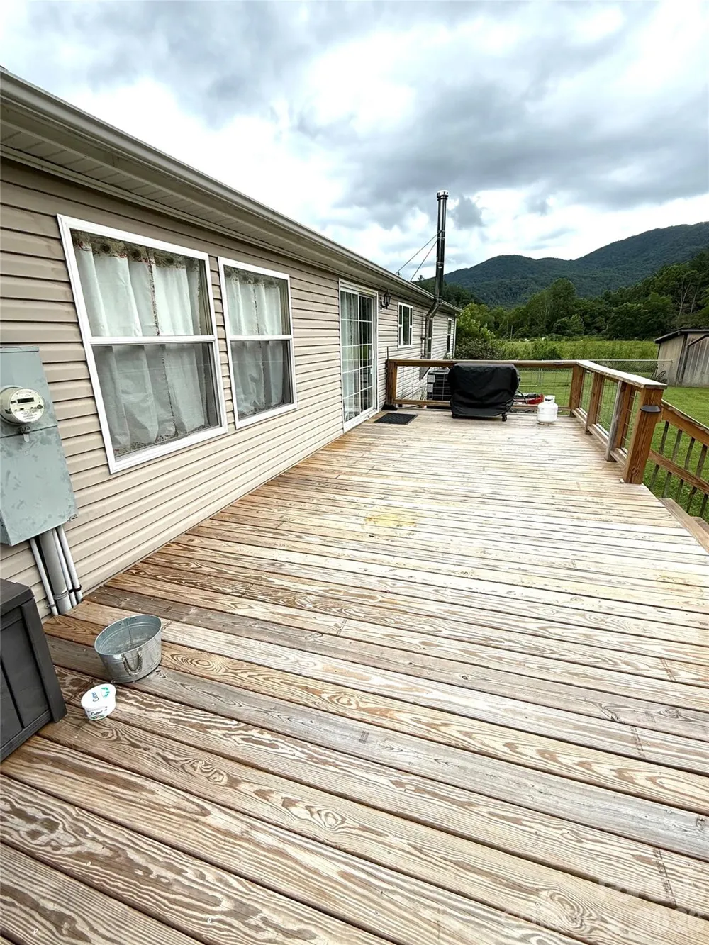 10755 NC 209 Highway Hot Springs, NC 28743