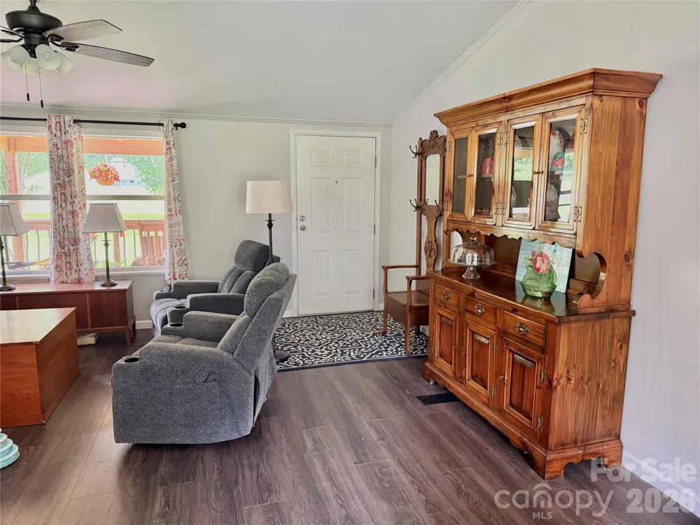 10755 NC 209 Highway Hot Springs, NC 28743