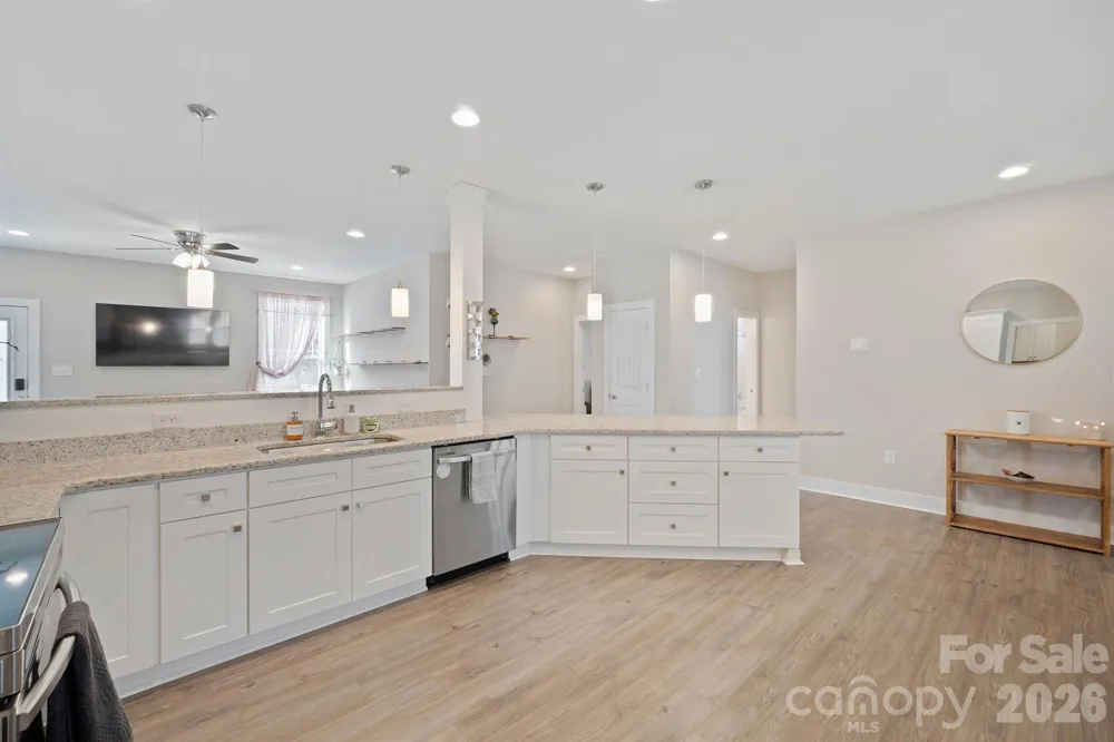 1544 Farmington Hills Drive Conover, NC 28613