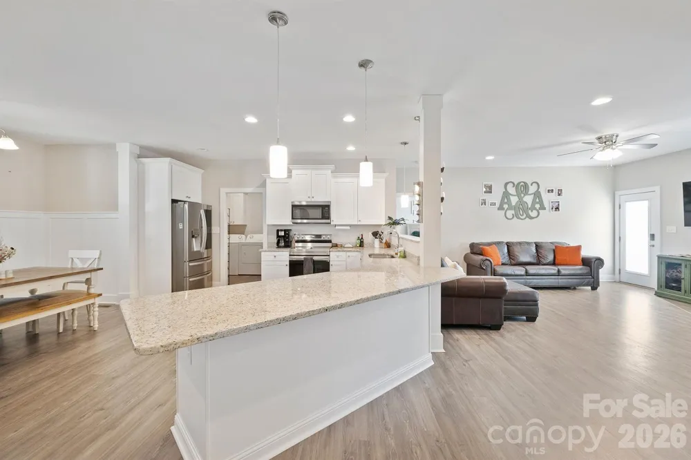 1544 Farmington Hills Drive Conover, NC 28613