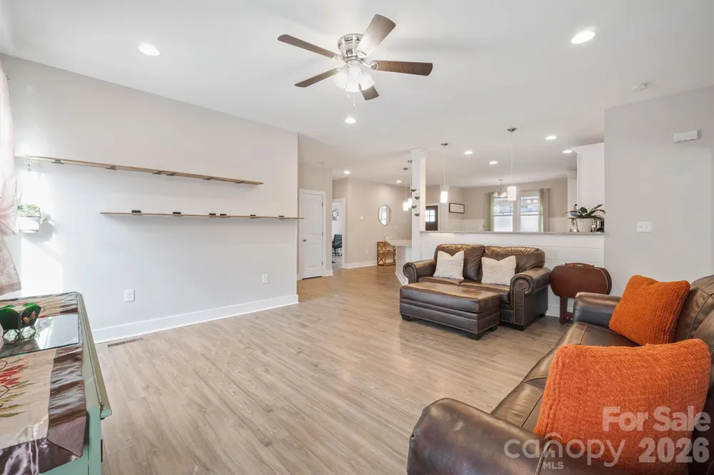 1544 Farmington Hills Drive Conover, NC 28613
