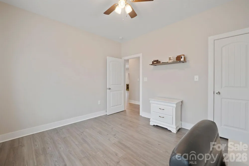 1544 Farmington Hills Drive Conover, NC 28613