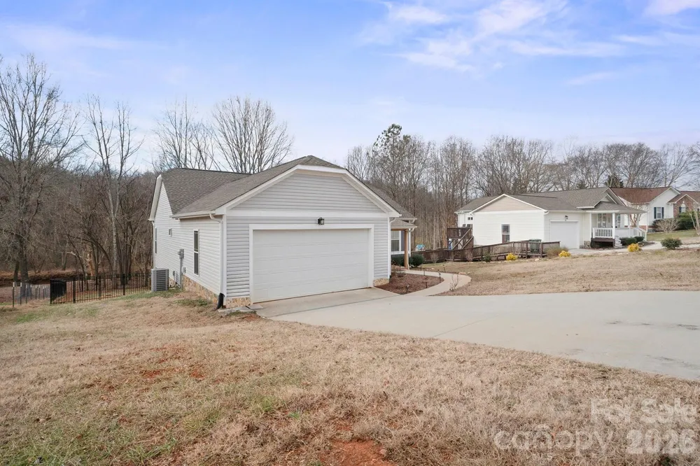 1544 Farmington Hills Drive Conover, NC 28613