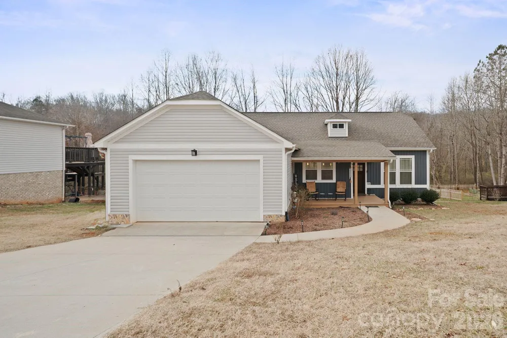 1544 Farmington Hills Drive Conover, NC 28613