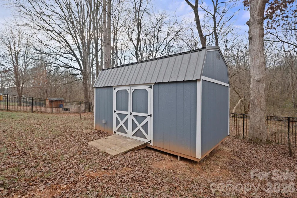 1544 Farmington Hills Drive Conover, NC 28613