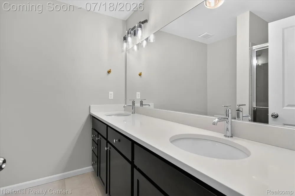 565 Jenny Way Brighton City, MI 48116