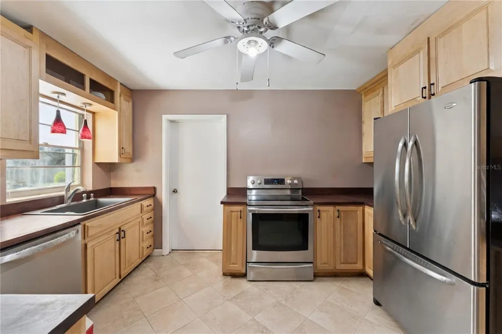 1003 LAKE BELL DRIVE Winter Park, FL 32789