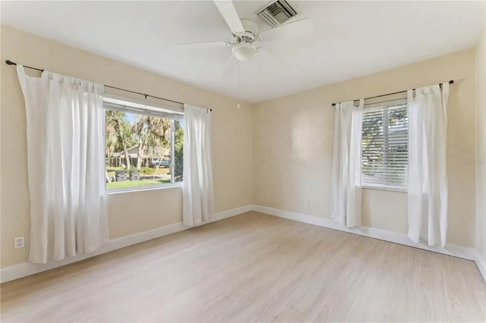 1003 LAKE BELL DRIVE Winter Park, FL 32789