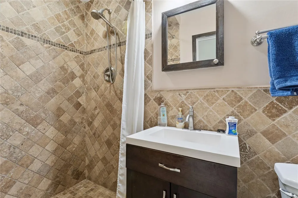 1003 LAKE BELL DRIVE Winter Park, FL 32789