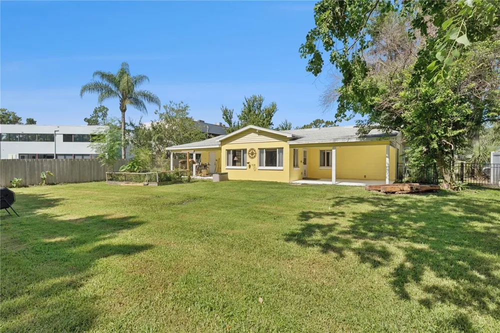 1003 LAKE BELL DRIVE Winter Park, FL 32789