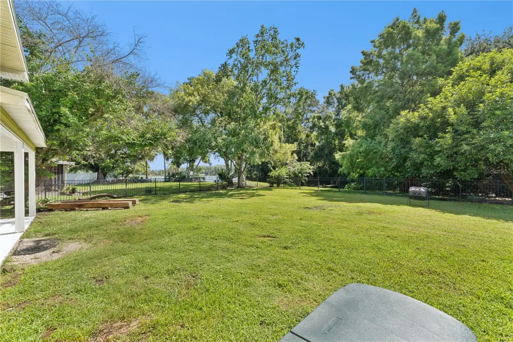 1003 LAKE BELL DRIVE Winter Park, FL 32789