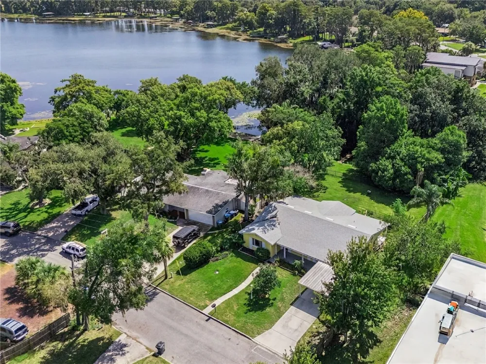 1003 LAKE BELL DRIVE Winter Park, FL 32789