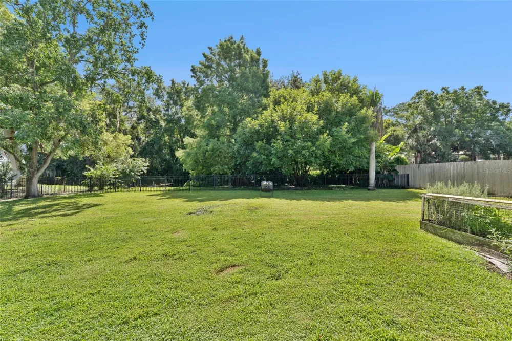 1003 LAKE BELL DRIVE Winter Park, FL 32789