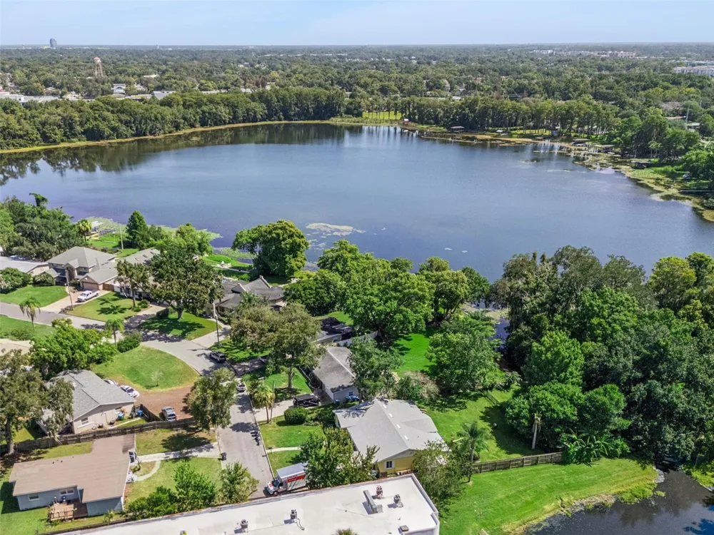 1003 LAKE BELL DRIVE Winter Park, FL 32789