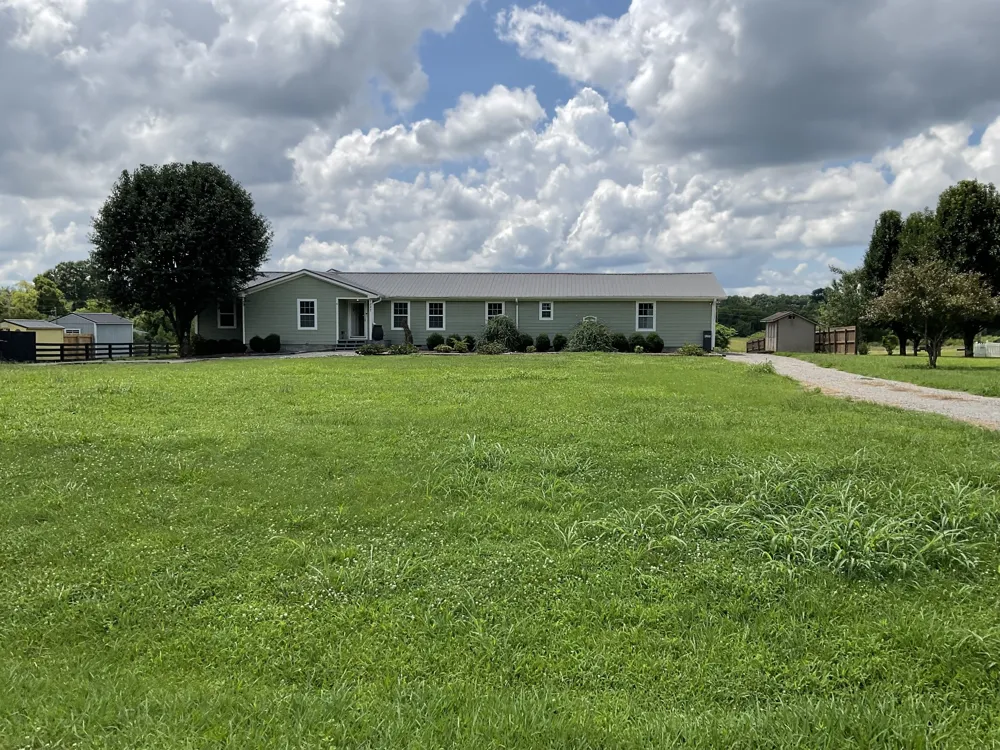1227 Hazelwood Rd Columbia, TN 38401